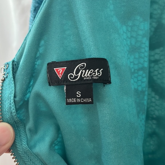 Guess 3/4 sleeve Lace Dress - Picture 5 of 6